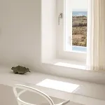Golden Coast Daphne Private Wadingpool Gem Chrisi Akti (Paros)
