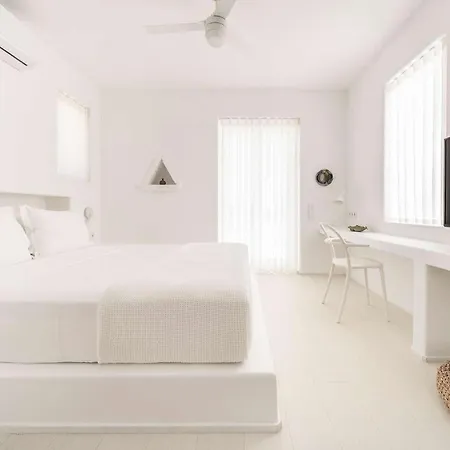 Golden View Villas Paros, Villa Daphne * Chrisi Akti (Paros)