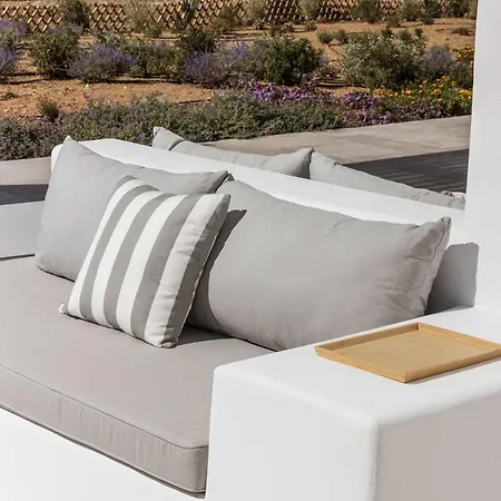 Golden View Paros, Daphne