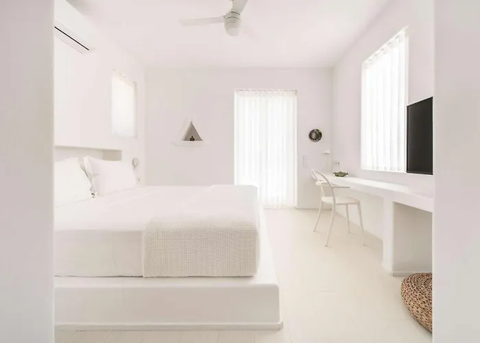 Golden Coast Daphne Private Wadingpool Gem * Хриси-Акти