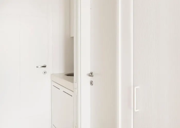 Golden Coast Daphne Private Wadingpool Gem * Хриси-Акти