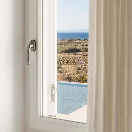 Golden View Paros, Daphne *