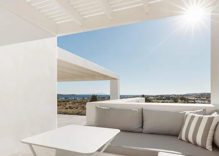 Golden Coast Daphne Private Wadingpool Gem Chrisi Akti (Paros)